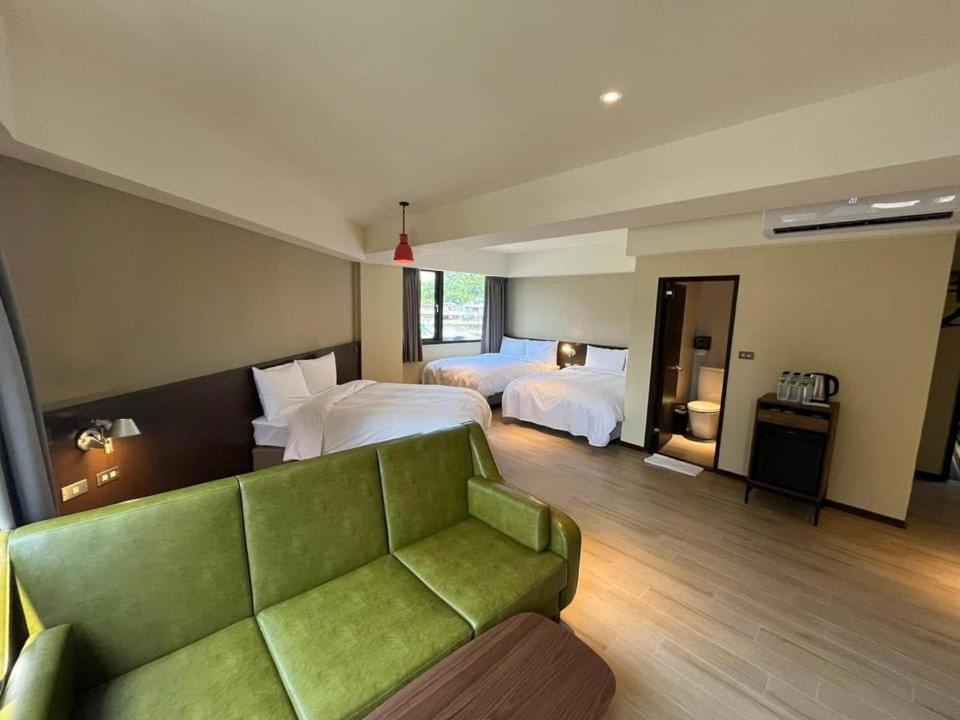 Dahua Hotel Csilung Kültér fotó