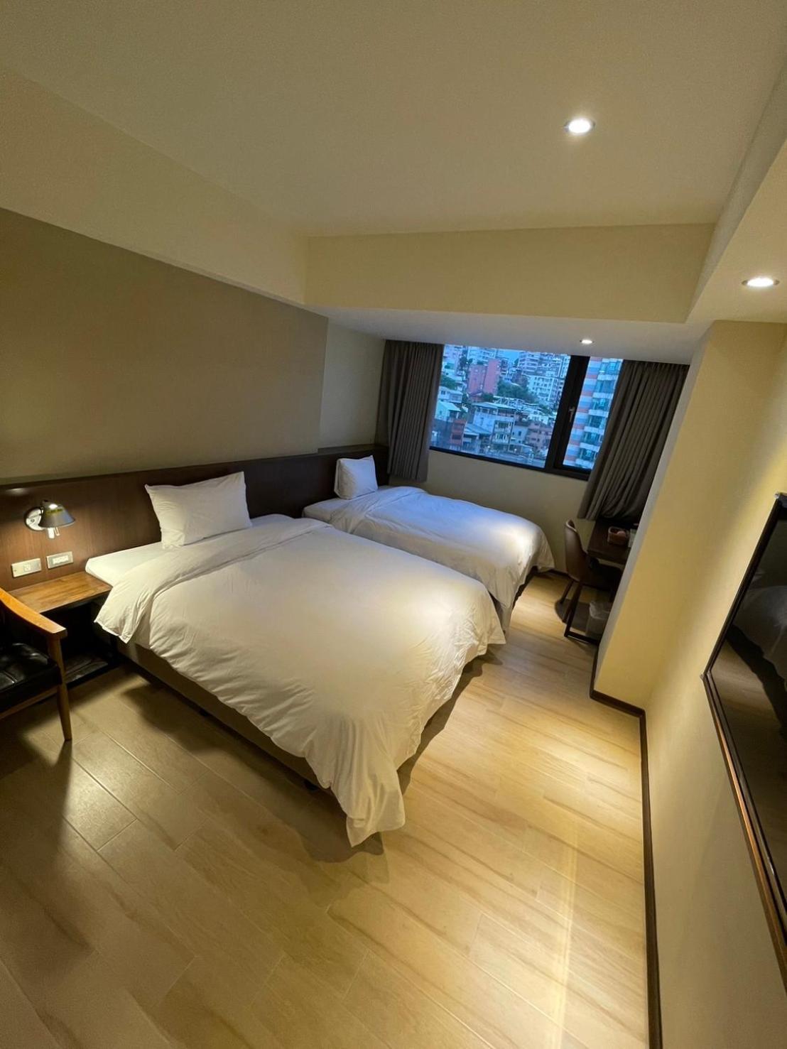 Dahua Hotel Csilung Kültér fotó